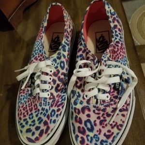 Animal print Vans